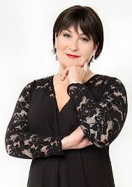 #1 sarah vine was born in wales in april, 1967. Sarah Vine My Memo To Meghan Markle We Brits Prefer True Royalty To Fashion Royalty Daily Mail Online