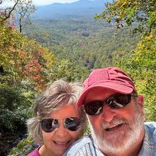 What is the loud noise outside in Rutledge, Georgia?