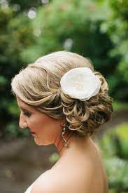 Romantic Vintage Barn Wedding In Portland Oregon Classic Wedding Hair Hairdo Wedding Bridal Hair