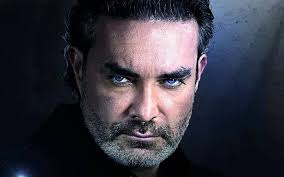 Amor gitano fue una telenovela mexicana producida y dirigida por pedro damián para televisa en 1999 y se transmitió por el canal de las estrellas desde mayo hasta julio de ese mismo año. Mauricio Islas