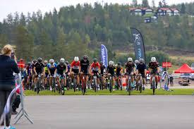 X-Ecutioners feat Mike Shinoda & Mr. Hahn : It's Goin' Down. Release Year :  2002