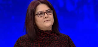Kurumun hizmetleri arasından sosyal ekonomik destek hizmeti ön başvurusu seçilmelidir. Lredjazanvsrlm