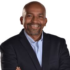 La responsabilidad social es el camino hacia la sostenibilidad en las  empresas”: consultora Roxana Víquez en la UAO