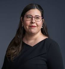 Jennifer Parry's Instagram, Twitter & Facebook