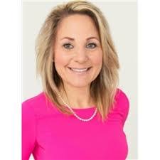 Mary Agostini's Instagram, Twitter & Facebook