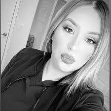 Yvette Bautista's Instagram, Twitter & Facebook