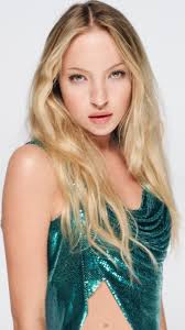 Written and directed by Nez Khammal, the film tells the story of Sebastian,  a shy office worker played by Robert Emms, who finds an unexpected ally in  a witty, slightly eccentric therapist