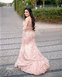 Western hairstyle for gown : Looking For The Right Hairstyle For Gown Here Are 8 Ideas For You