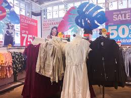 Old navy canada provides the latest fashions at great prices for the whole family. Old Navy And H M Compared Which Is A Better Store