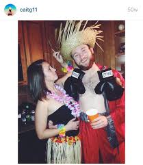 Clever Diy Halloween Costume For College Couples Or Duos Hawaiian Punch Costume Halloween Pu Diy Halloween Costume Halloween Costumes College Halloween Diy