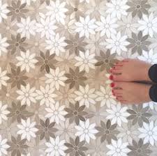Glazzio Flower Mosaic At Prosource Tulsa Mosaic Flooring Mosaic Flowers Mosaic