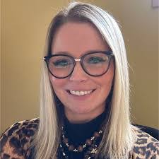 Elisha Roberson's Instagram, Twitter & Facebook