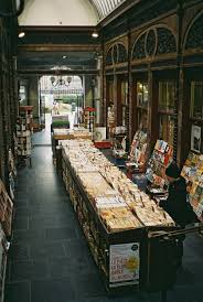 Bookmania Belgian Bookshop Photo By Shokan Zhong Maison Du Livre Vieux Livres Librairies