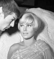 Star Trek Episode S1e06 'Mudd's Women' Review and Discussion