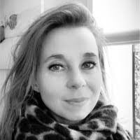 Daphne Eck's Instagram, Twitter & Facebook