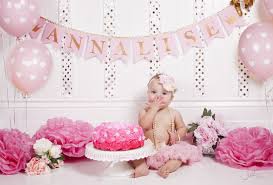Diy First Birthday Decoration At Home One Year Old Girl Birthday Cake Smash Photo Shoot Girl Birthday Decorations Baby Girl Birthday Decorations 1 Year Old Birthday Party
