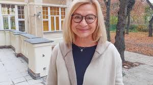 Herecka Jana Paulova Si Koupila Elektrokolo A Vyrazi Ted Z Jiloviste Na Vsechny Strany Mujrozhlas