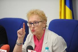 Renate weber is member of the european parliament (alde) subscribe! Noticias De Renate Weber Tambien Ataco Estado De Alerta En El Tribunal Constitucional
