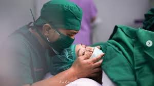 Oki setiana dewi akhirnya menyesaikan pendidikan s3 konsentrasi dakwah dan komunikasi di uin syarif hidayatullah jakarta dengan predikat cumlaude. Sempat Di Nicu Kondisi Anak Ke 4 Oki Setiana Dewi Sudah Stabil