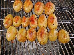 Feurige Kartoffelspiesse Vom Grill Von Chica Chefkoch Grillen Rezepte Chefkoch Grillen Gesund Grillen