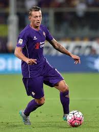 Acf fiorentina comunica che l'atleta federico bernardeschi, nel corso dell'allenamento odierno, in occasione di uno scontro di gioco, ha riportato una frattura scomposta al malleolo esterno. Who Is Federico Bernardeschi All You Need To Know About 85million Chelsea Target Anointed New Roberto Baggio