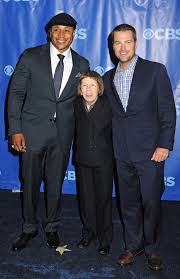 She won the academy award for best supporting actress for linda is the daughter of elsie (doying), a piano teacher, and raymond davy hunt, who was vice. Linda Hunt Height How Tall