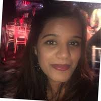 Asha Agarwal's Instagram, Twitter & Facebook