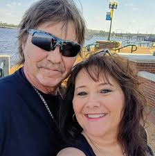 Diana Lewis (@diana.lewis.9026)