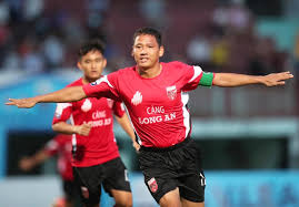 Anh duc nguyen is on facebook. Anh Ä'á»©c Tá»a Sang Clb Long An Len Tá»'p 2 Bao NgÆ°á»i Lao Ä'á»™ng