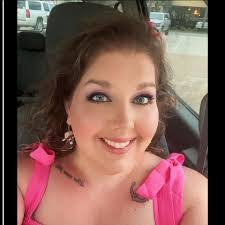 Amber Snapp's Instagram, Twitter & Facebook