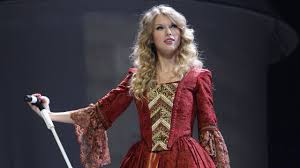 Produced by nathan chapman & taylor swift. Taylor Swift Love Story Live From The Fearless Tour Youtube