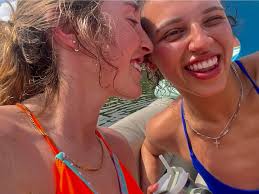 ᴄᴀʀʟɪ ᴄᴀʀʟsᴏɴ