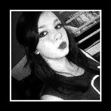 Chantel Arnold's Instagram, Twitter & Facebook