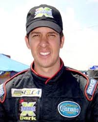 No Mirando A Nuestro Daño