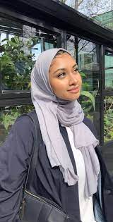 Pin By Melanin N On Hijabi Fashion In 2020 Hijab Fashion Hijabi Girl Hijab Fashion Inspiration