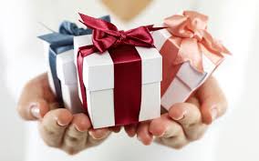 Frasi E Aforismi Sul Regalo