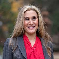 Beth Bernstein's Instagram, Twitter & Facebook