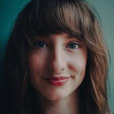 Katie Stidolph aka The Savvy Stoic