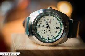 hands on with the seiko 5 sports diastar ssa285k1 worn wound seiko 5 watches watches for men seiko 5 sports
