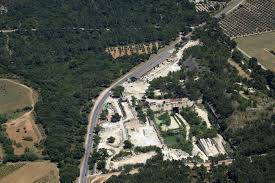 Check spelling or type a new query. La Carriere De Fontvieille Carriere De Pierre Massive Carrieres De Provence