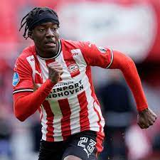 Contact madu dab madueke on messenger. Bvb News Transfer Von Noni Madueke Teurer Als Erhofft