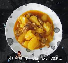 Es una de las comidas típicas de estas fechas y el plato estrella en la mayoría de comidas familiares. No Soy Un Blog De Cocina Estofado De Patatas Con Carne De Pavo Patatas Con Carne Carne De Pavo Estofado De Carne