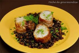 Tournedos De Lieu Jaune Au Lard Croustillant Sur Son Coussin De Lentilles Peche De Gourmandise Alimentation Recette Lentilles Cuisson Des Aliments