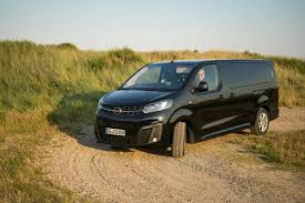 Pentru mai multe oferte de piese si accesorii auto pentru opel zafira b incepand din 2005 vizitati pagina piese auto opel zafira. Fahrbericht Opel Zafira Life Tourer Der Vetter Aus Frankreich Auto Medienportal Net