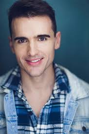 Rosie Dow's Instagram, Twitter & Facebook