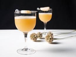 Fresh Ginger Amaretto Sour Recipe Recipe Amaretto Sour Sour Foods Amaretto Sour Recipe