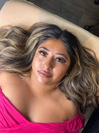 Looking for some recommendations for a good Lash Extension artist in the  Grand Blanc/Davison Area.