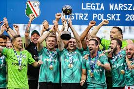 Schodzi z treningu, żeby kontuzja się nie pogłębiła. Wiemy Z Kim Moze Zagrac Legia W Ii Rundzie Eliminacji Ligi Mistrzow Mozliwy Egzotyczny Rywal Super Express