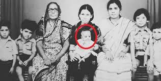 Eijaz khan (born 28 august 1975) is an indian film and television actor. Eijaz Khan Wiki Age Height Girlfriend Family Biography More Wikibio