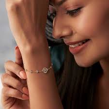 Shop Evelyn Lovely Diamond Bracelet Online